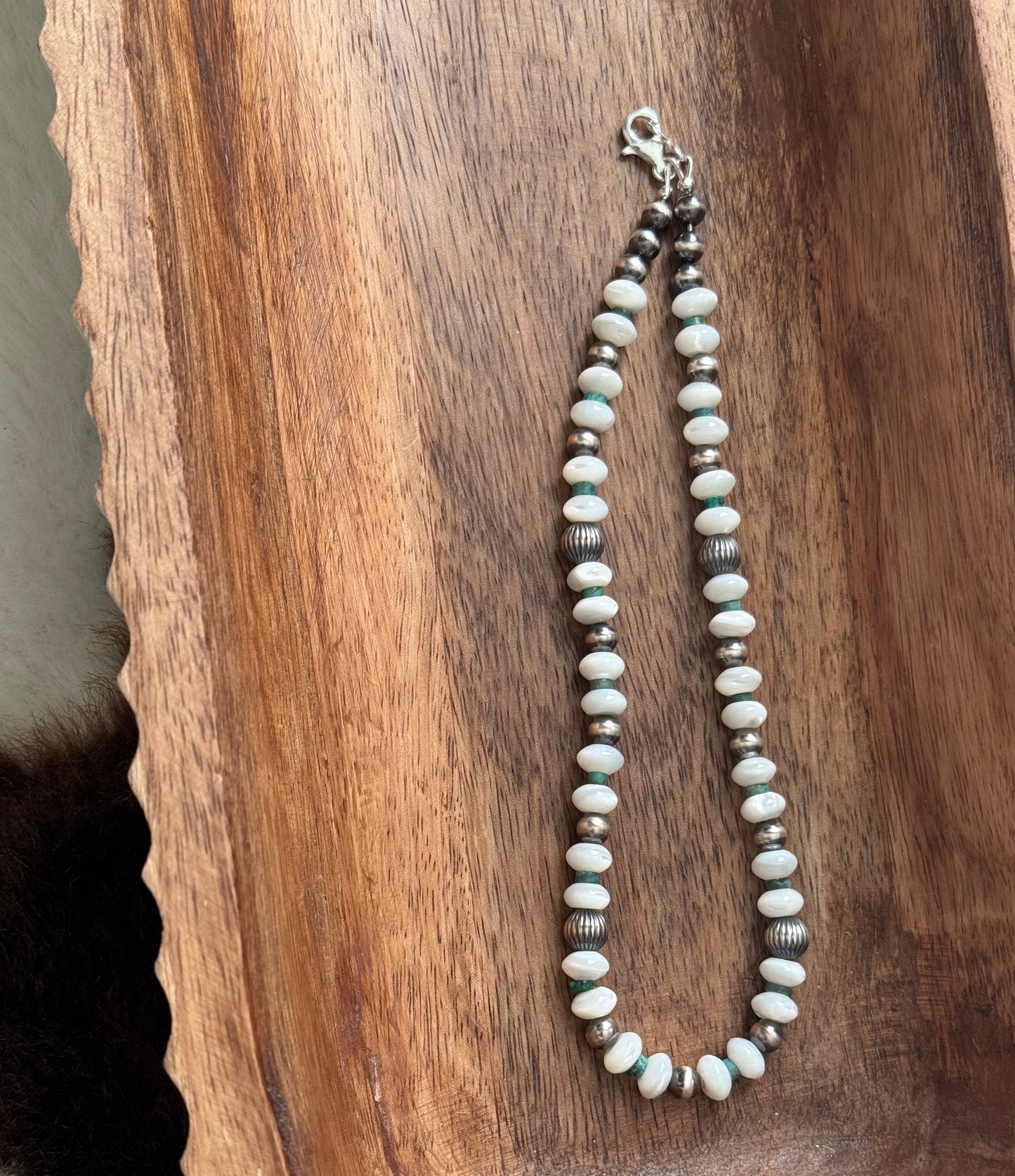 The Pretty Pearl Snap Strand