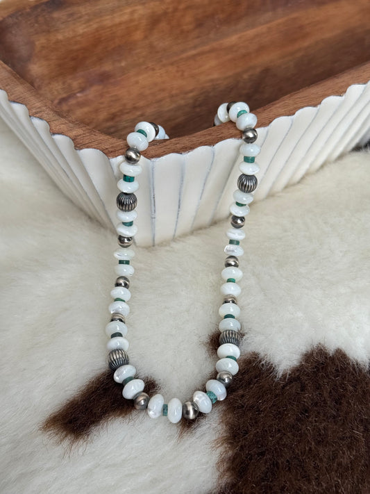 The Pretty Pearl Snap Strand
