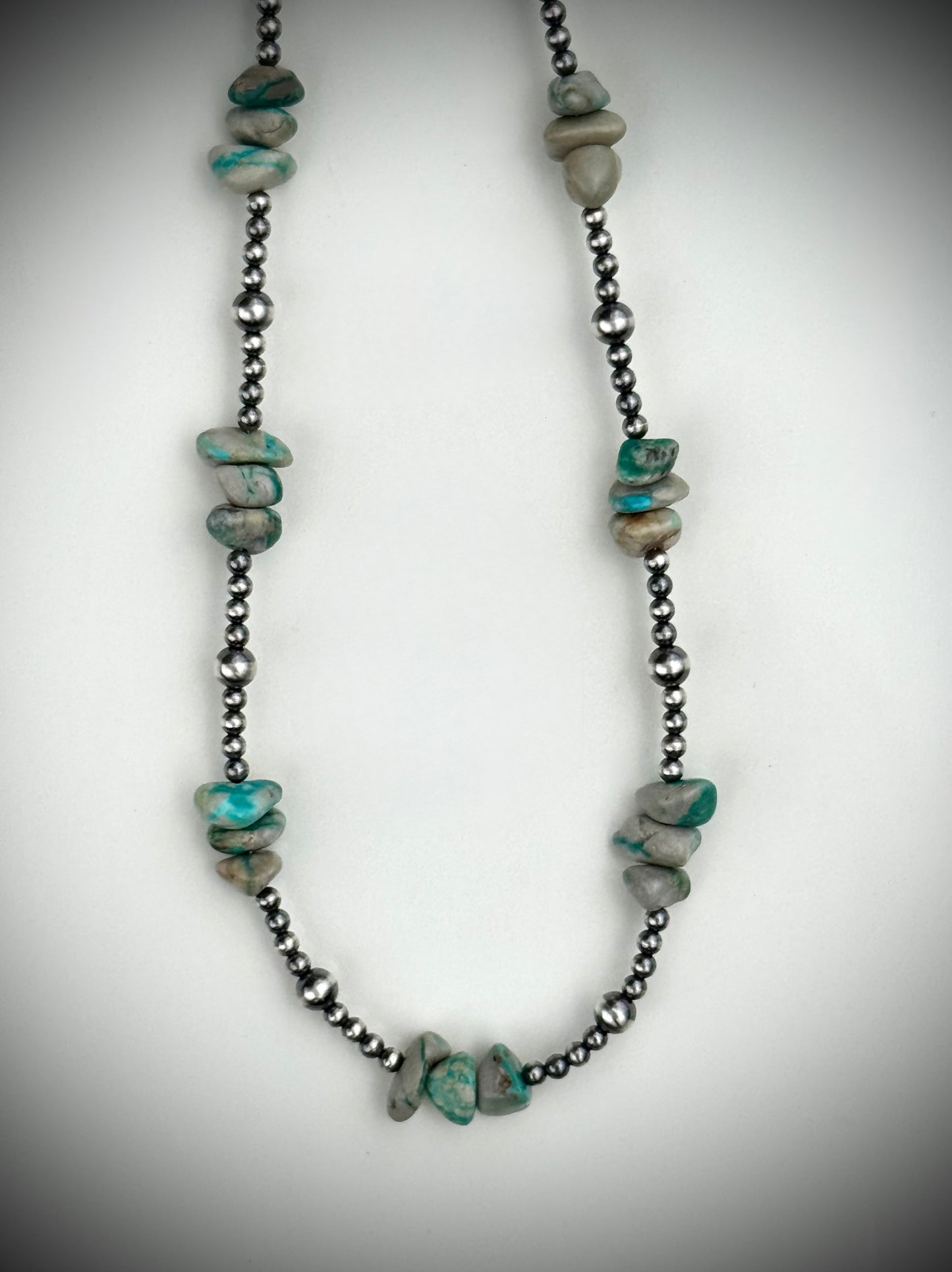 The Ribbons & Pearls Strand